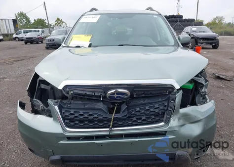 2015 Subaru Forester 2.5I Premium из США, поврежденный, VIN JF2SJADC2FH498133